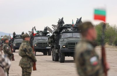 Военна техника и съюзнически сили се придвижват по пътищата у нас