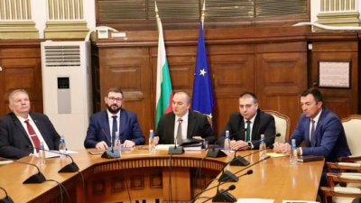 Държавата обеща подкрепа за земеделци, пострадали от бедствието
