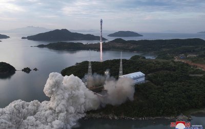 Северна Корея изведе успешно в орбита първия си разузнавателен спътник
