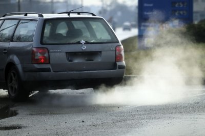 ВЕЧЕ В СИЛА: Забранено е движението на стари автомобили в центъра на София