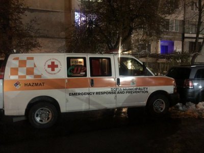 Около 100 кг живак, основи и киселини бяха намерени в апартамент в столичния квартал "Люлин"