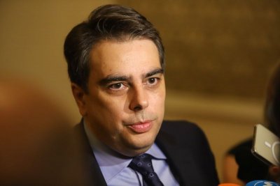 Калина Андролова: Асен постави България на разпродажба