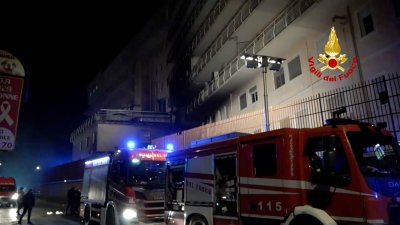 Пожар в болница в Италия