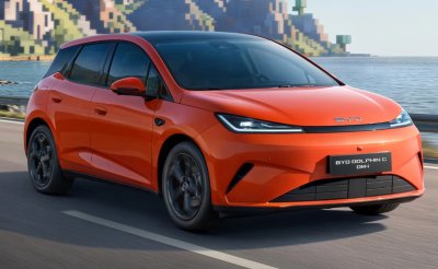 Китайският отговор на VW и Toyota &ndash; нов компактен хечбек с големи амбиции (СНИМКИ)