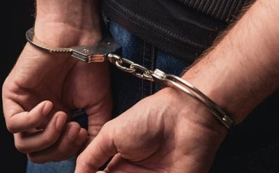 Екшън в центъра на София: Мъж опита да отвлече кола с дете в нея