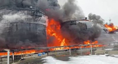 Дронова атака предизвика пожар в рафинерия край Москва