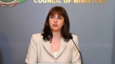 Ефремова настоя местните власти да ускорят изпълнението на социалните проекти