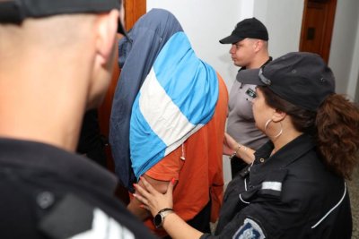 Арест за двама служители на ВиК-Бургас заради обвинение в безстопанственост за над 300 хил. евро