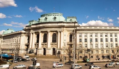 В Софийския университет правото май го нямат за нищо