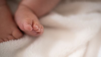 Разследват смъртта на двумесечно бебе в болница в Карлово