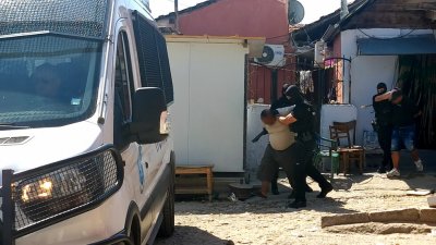 След боя между две ромски фамилии в Асеновград: Трима са с повдигнати обвинения