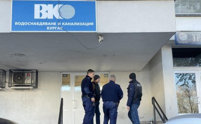 След акцията на ГДБОП: Повдигнаха обвинения на шефа на ВиК &ndash; Бургас и негов служител