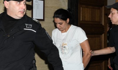 Оставиха в ареста жената на член на &bdquo;Калашниците&ldquo;, обвинена в насилие и заплахи срещу свидетел