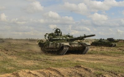 Заплаха за украинските дронове: Русия изпрати нов мощен танк на фронта (СНИМКИ)