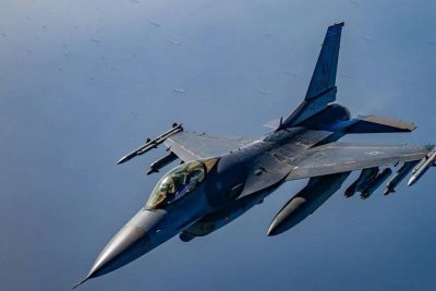 CENTCOM нанесе още удари по Иран и обяви военноморска блокада