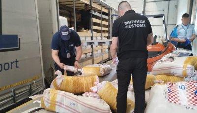 Българските митници задържаха контрабандни стоки за близо 5 млн. евро при международна акция