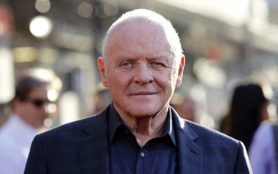 Антъни Хопкинс сбъдва мечтата на живота си: На 88 години издава първия си албум