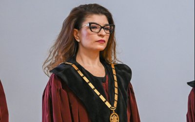 Десислава Атанасова скочи срещу справката на МВР за полетите на Пеевски: Екселска таблица с невярно съдържание