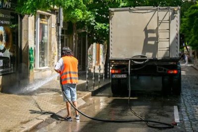 Мият улици в центъра на София през тази седмица