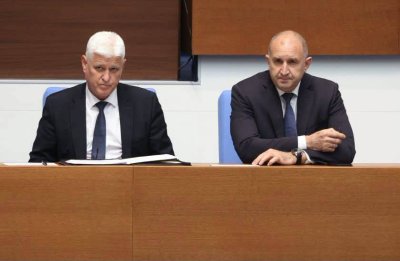 Идат заветните 100 дни управление. Въпросите тепърва започват.