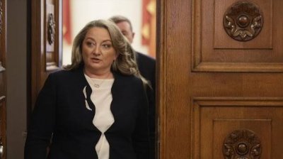 Деница Сачева разкритикува поведението на вътрешните министри
