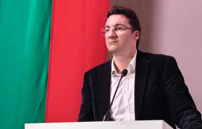 Среща дискусия ще отбележи 35-ата годишнина от приемането на Конституцията
