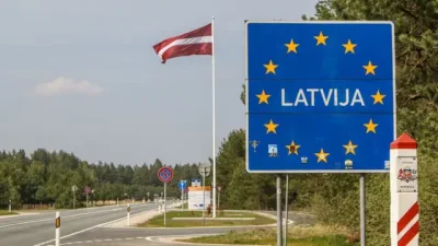 Латвия затвори границата си с Беларус