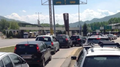 Интензивен трафик на два гранични пункта