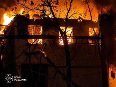 (ВИДЕА) Русия е поразила военен склад и хранилище в Одеска област, Украйна удари промишлен цех в Самара