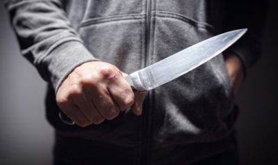 49-годишен мъж прободе непълнолетен с нож в гърба