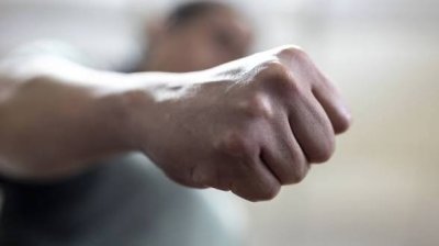 Зверство в Тервел: 81-годишна жена е в кома след нападение в дома ѝ