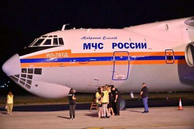 ЖАЛЪК ВОЙ заради руския хуманитарен самолет, прелетял над България, за да гаси пожарите в Ниш