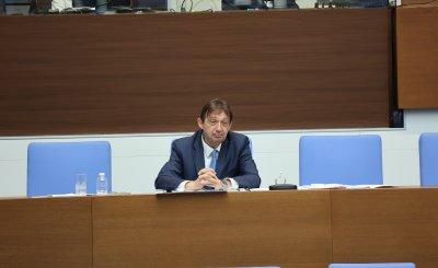 Време е Шишков да престане да ни прави на пълни глупаци!