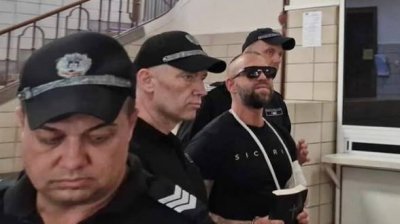 Полицията в Бургас издирва популярния в социалните мрежи Стоян Колев
