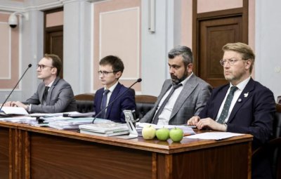 Върховният съд на Русия ще разгледа жалбата на "Яблоко" срещу изключването ѝ от парламентарните избори