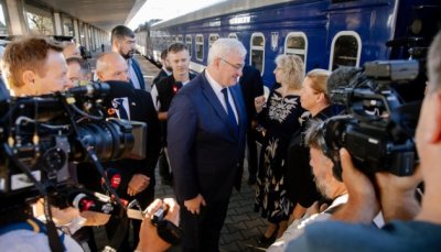 Украинският външен министър посрещна лидерите на шест европейски държави в Киев