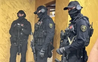 Мащабна акция в Ботевградско: ГДБОП погна бандите на &bdquo;Пеевите&ldquo; и &bdquo;Инкет&ldquo; за лихварство и сводничество
