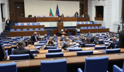 Последният ангажимент по ПВУ е изпълнен: НС одобри промените в Закона за държавния служител