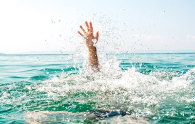 Дете изчезна във водата край Созопол