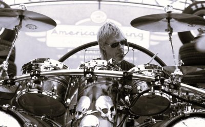 Краят на една ера: Почина барабанистът на ZZ Top Франк Биърд