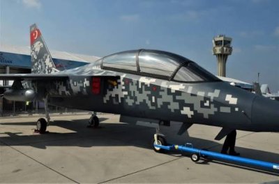 Испания избра турския H&Uuml;RJET за подготовката на своите бойни пилоти