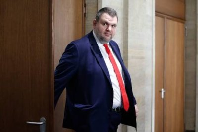 Пеевски поздрави българите за Съединението: Да продължим да работим за достойна България