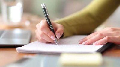 Над 7000 ученици на поправителен изпит по БЕЛ: Какво стои зад слабите резултати?