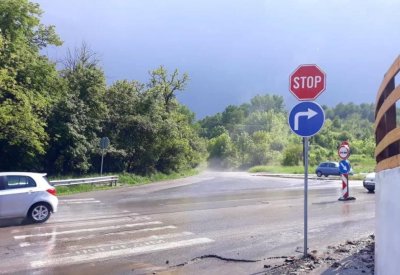 Ограничават движението по пътя София&ndash;Перник при Владая днес