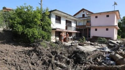 Държавният резерв предостави още 9000 литра вода на Струмяни