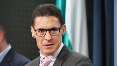Константин Проданов: &bdquo;Гаражни оператори&ldquo; примамват българи с бързи кредити и тактики за сплашване
