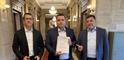 &bdquo;Продължаваме Промяната&ldquo; предлага 7 кандидати за членове на ВСС
