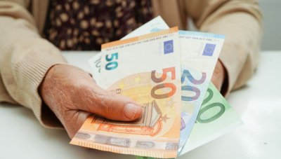 НОИ изплаща септемврийските пенсии от 4 до 18 септември