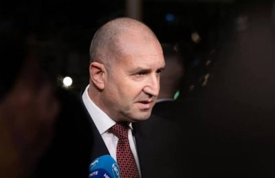 Румен Радев заминава за Париж, подписват меморандум между &bdquo;ЕндуроСат&ldquo; и &bdquo;Арианспейс&ldquo;