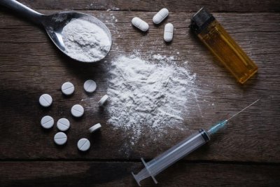 Разкриха производство и разпространение на наркотици при спецакция в Сливен